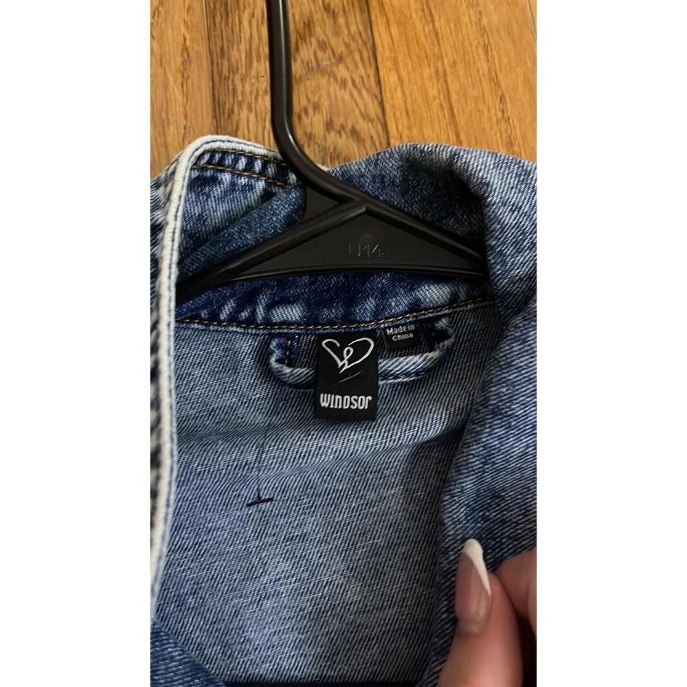Windsor Acid Wash Cropped Denim Jacket Blue Raw Hem Large - Picture 3 of 4